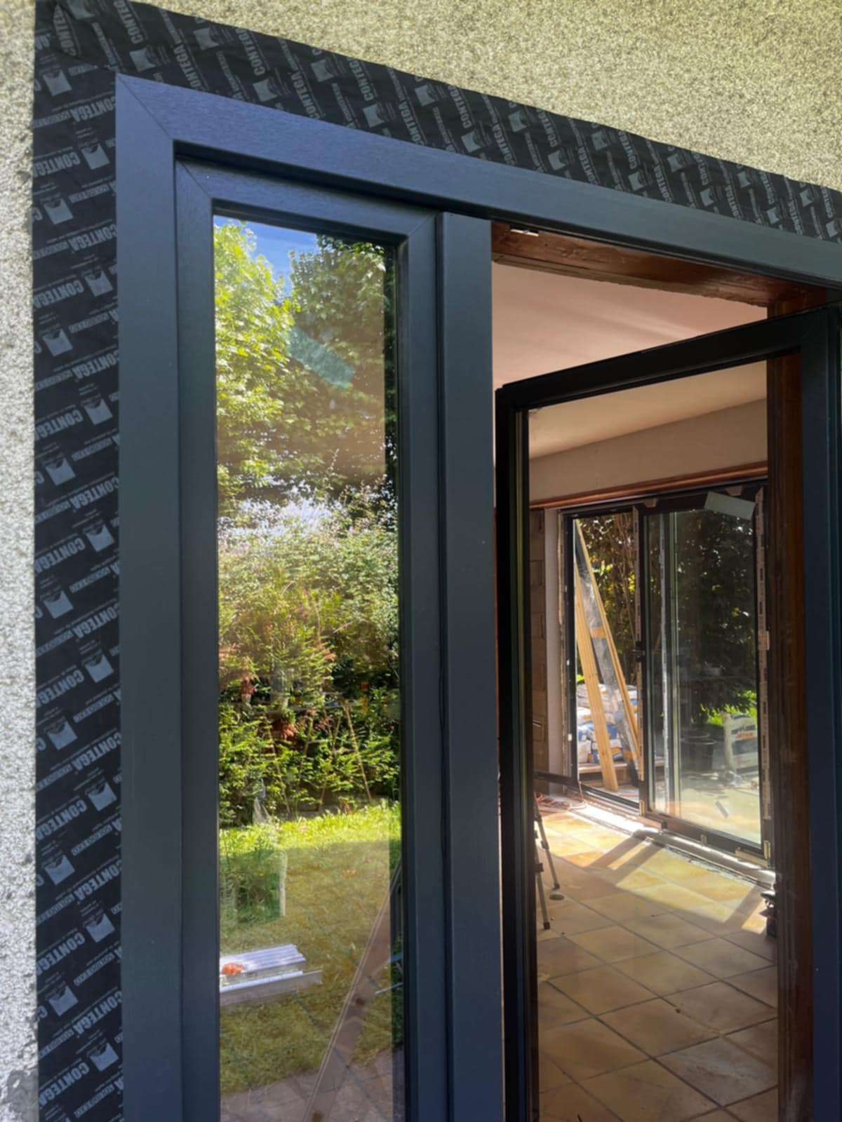 Plase insecte si sisteme montate